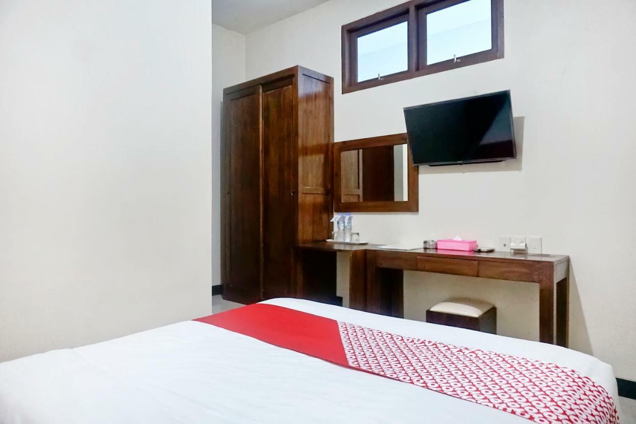 Oyo 627 Tirta Kencana Syariah Hotell Pekanbaru Eksteriør bilde