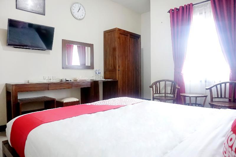 Oyo 627 Tirta Kencana Syariah Hotell Pekanbaru Eksteriør bilde